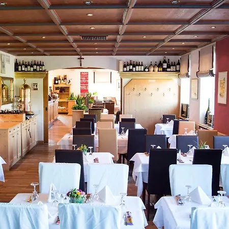 Hotel Schlee Hohenschaftlarn
