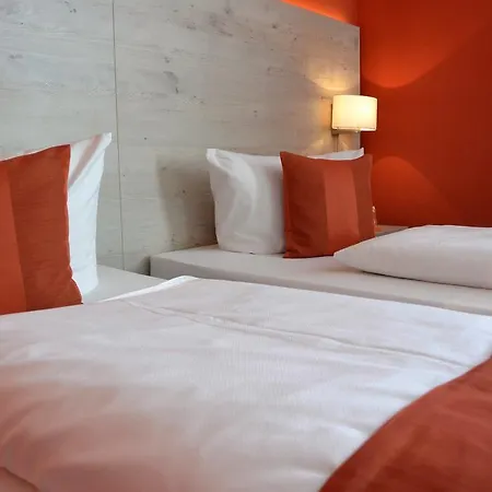 Schlee Hotel