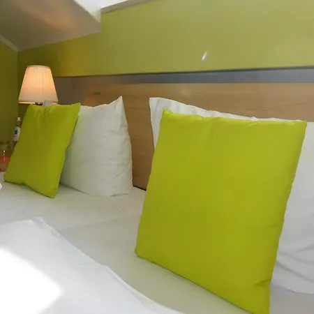 Schlee 3* Hohenschaftlarn