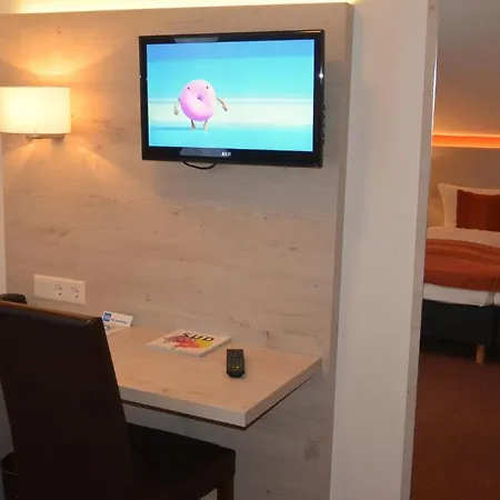 Schlee Hotel