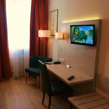 Schlee Hotel 3*